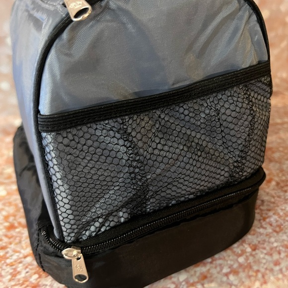 Samsung gray lunch bag - Picture 2 of 5